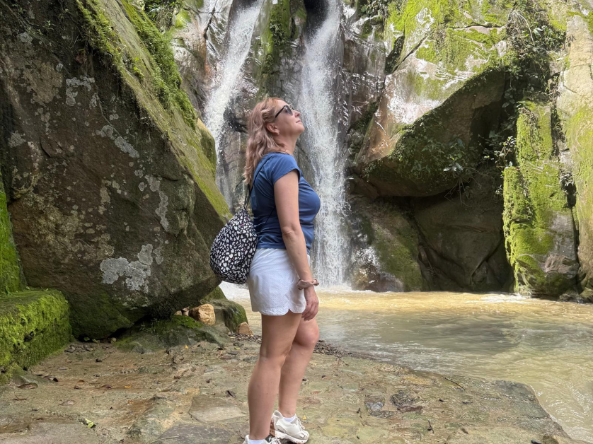 Tatiana Belkovskaia at the waterfall