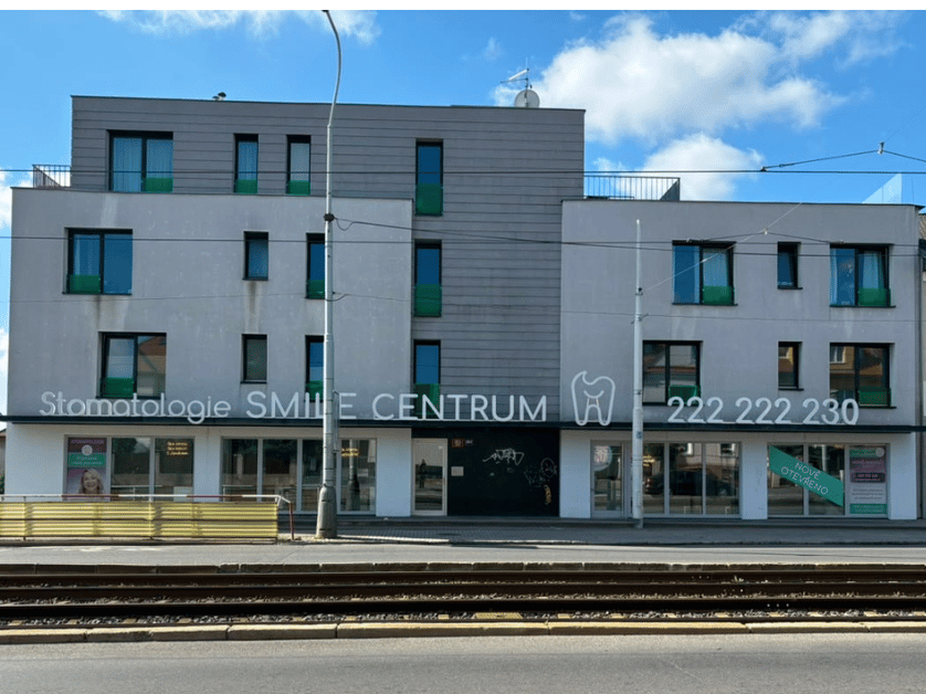 Smile Centrum Břevnov – Exterior
