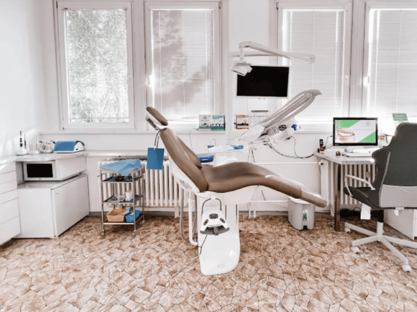 Smile Centrum Mini Prosek – Dental Office