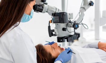 Mikroskop v endodoncii